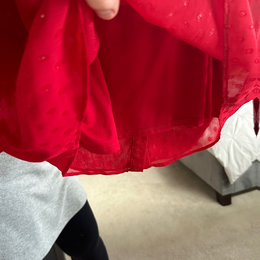 Jaclyn Smith Cute Red Blouse - Picture 7 of 8